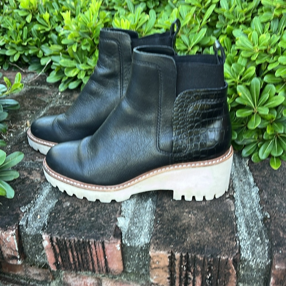 Dolce Vita Black Ankle Boots Size 7 - Picture 3 of 9